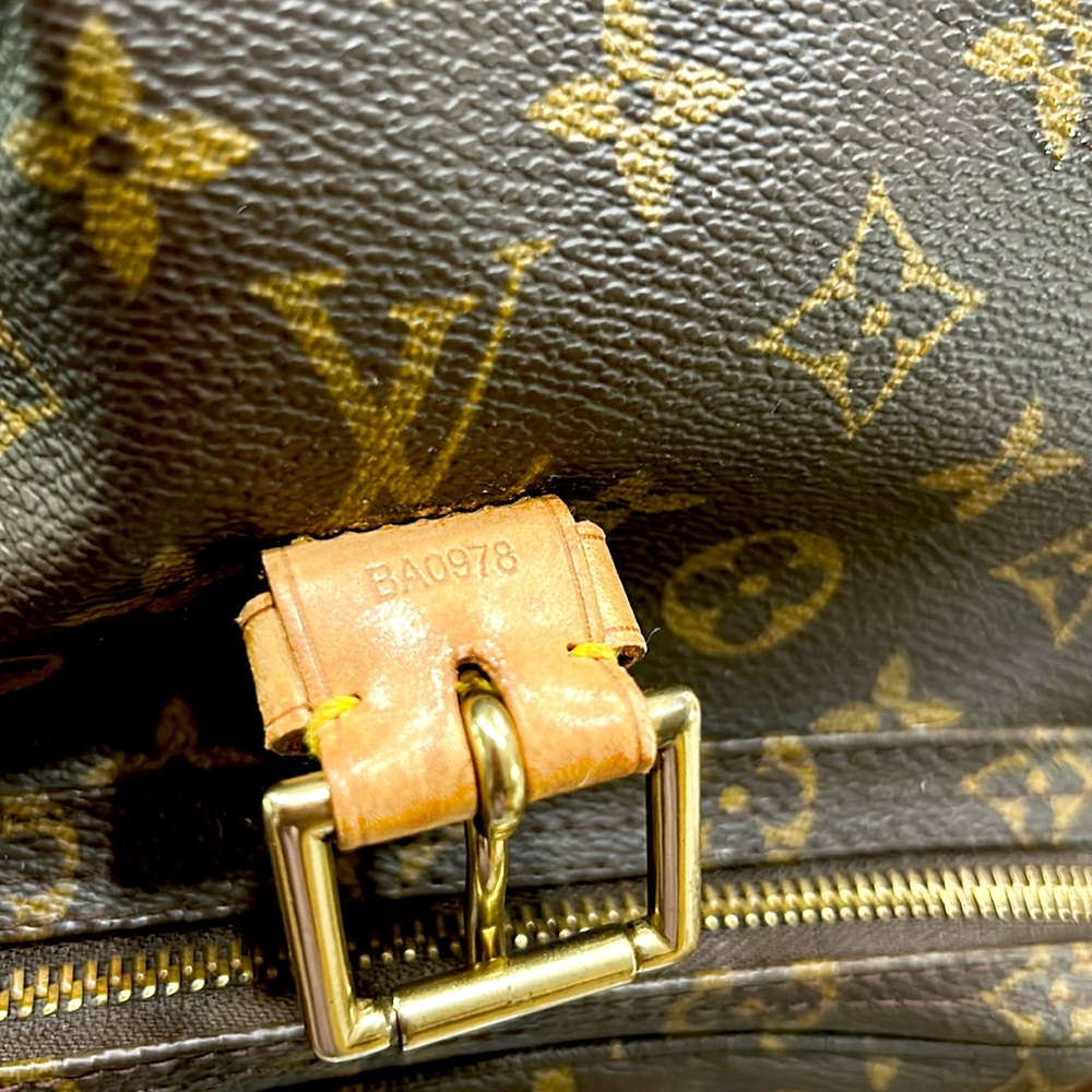 Louis Vuitton Authentic Customized GM Monogram Backpack From Vintage Boho - Picture 17 of 17